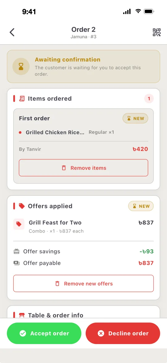 Ostisk waiter screen on iPhone: a new order with Accept order and Decline order
